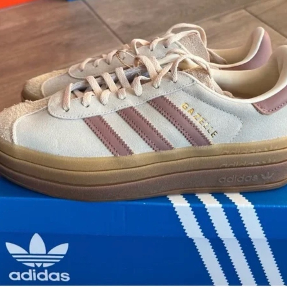 adidas Gazelle Bold Cream White / Warm
Clay / Sand - Picture 5 of 7